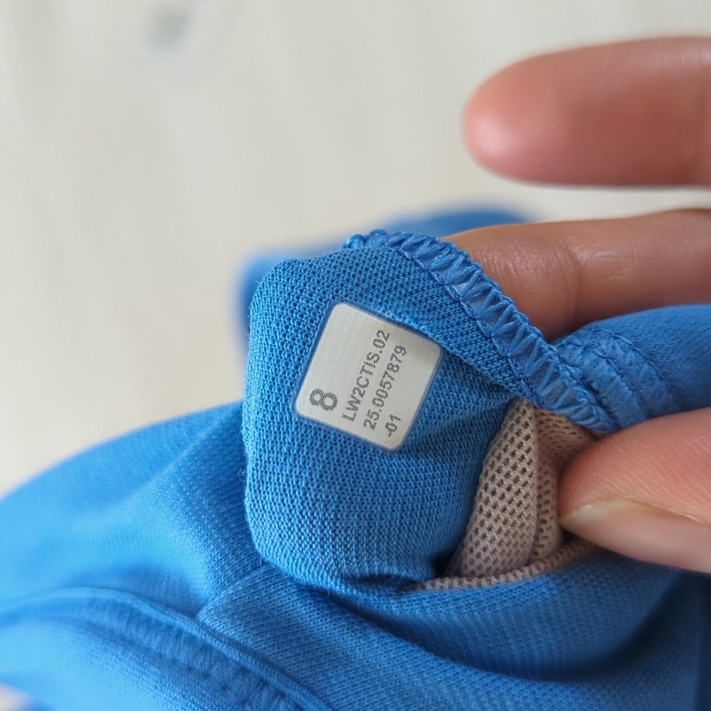 Lululemon Flow Y Bra Nulu Light Support, A–C Cups - Pool Party Size 8 - Picture 8 of 11
